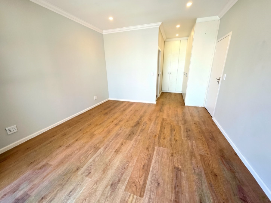 To Let 4 Bedroom Property for Rent in Parklands Western Cape